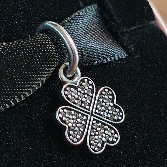Pandora Jewelry - Authentic Pandora Lucky in Love Dangle Charm 791309